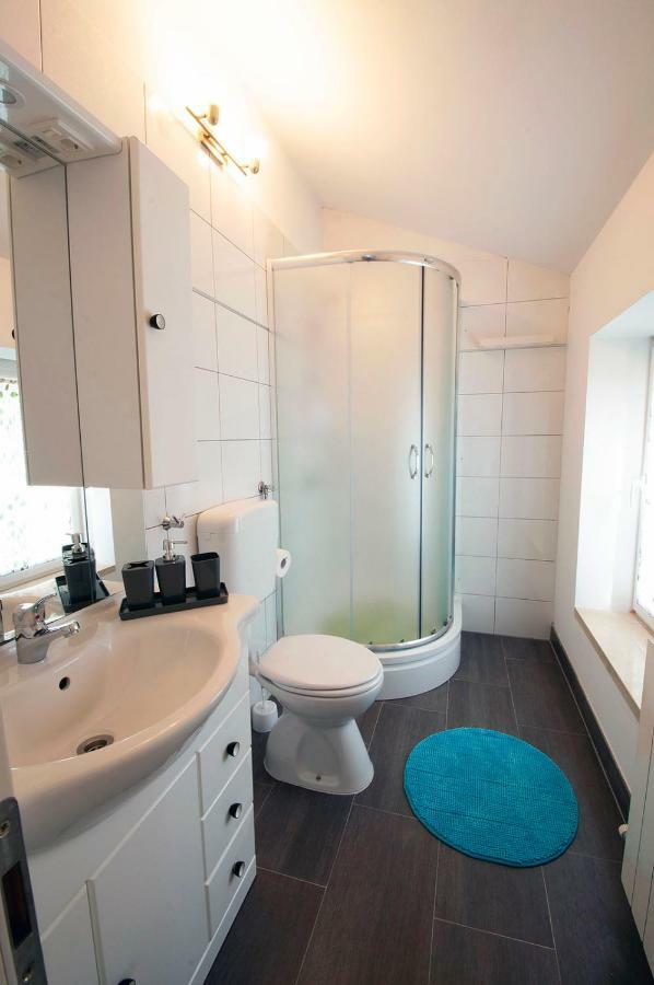 Apartment Dva Oriha Funtana Luaran gambar